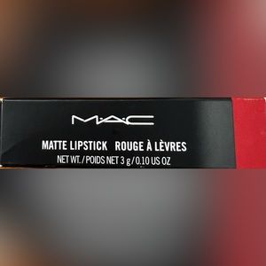 MAC,MATTE LIPSTICK 💄 ROUGE A LEVERS Russian red 612